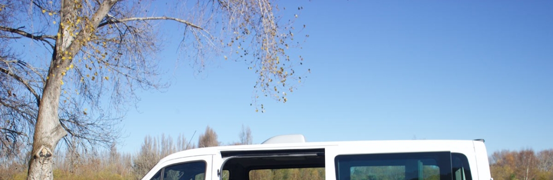 Hire Minibus Hull Cover Image
