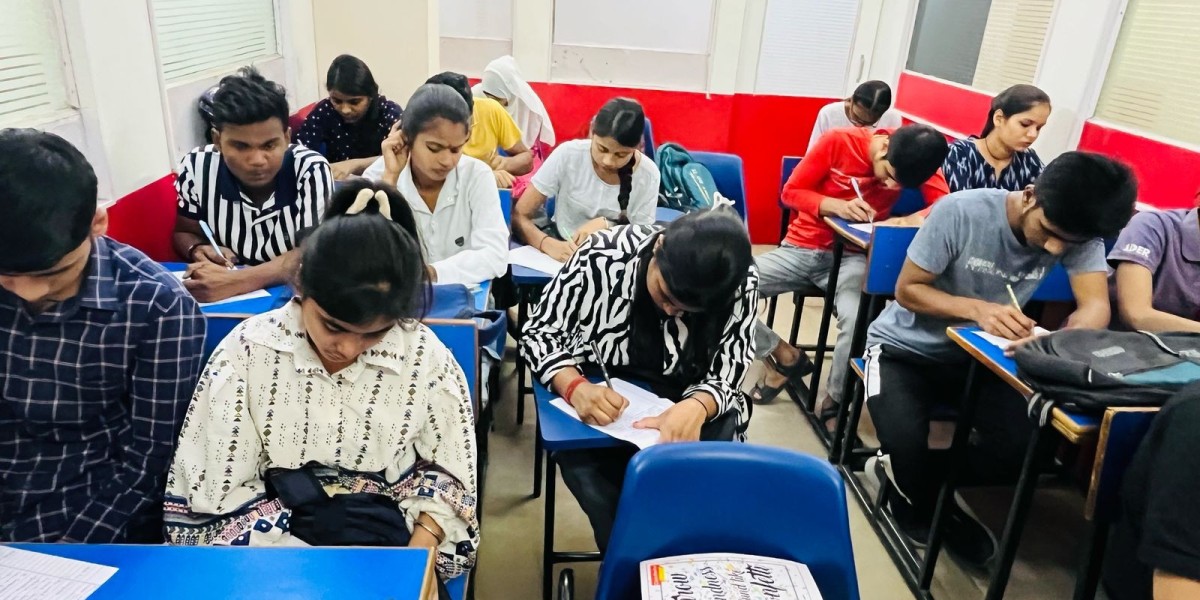Upgrade Your Skills with DICS Laxmi Nagar